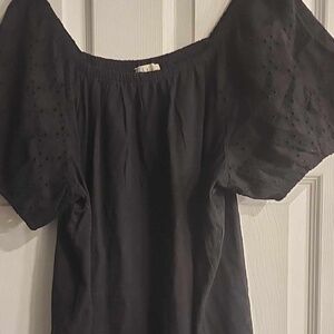 Black puff sleeve with eyelet embroidery